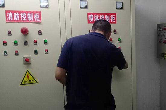 億杰消防維保專業(yè)團(tuán)隊(duì)，讓您從容應(yīng)對(duì)消防檢查，養(yǎng)老院消防安全無憂